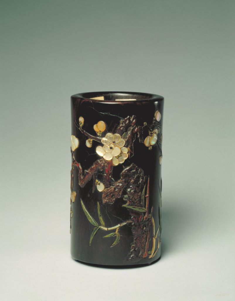 图片[1]-Red sandalwood inlaid with mother-of-pearl plum and bamboo picture pen holder-China Archive